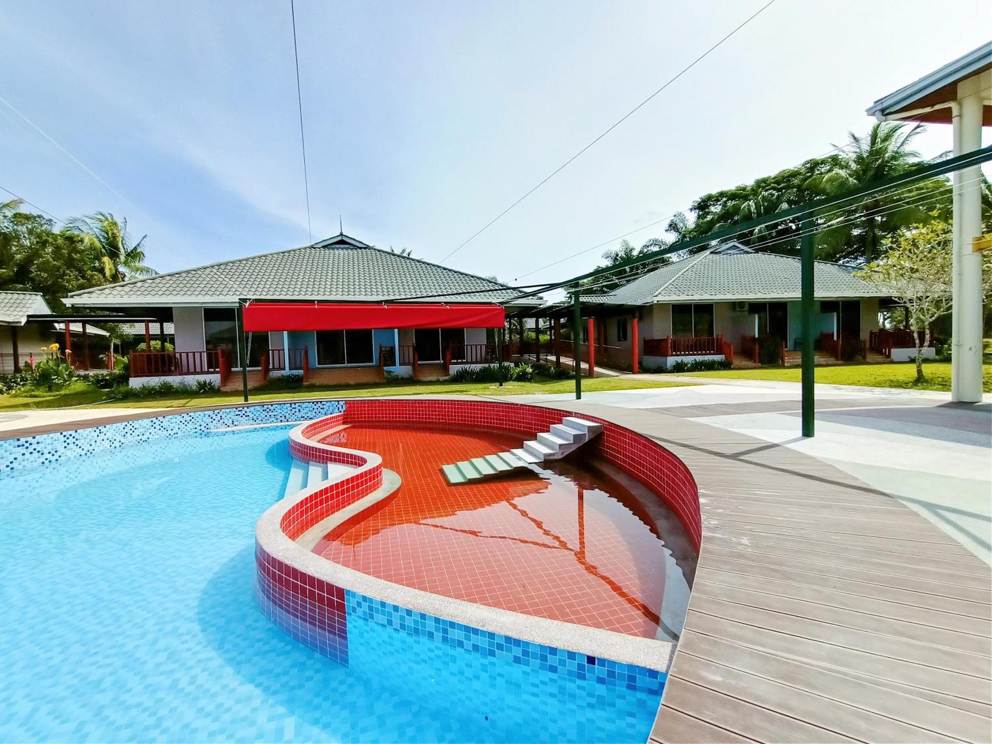 Artitaya Borneo Golf & Resort Papar エクステリア 写真