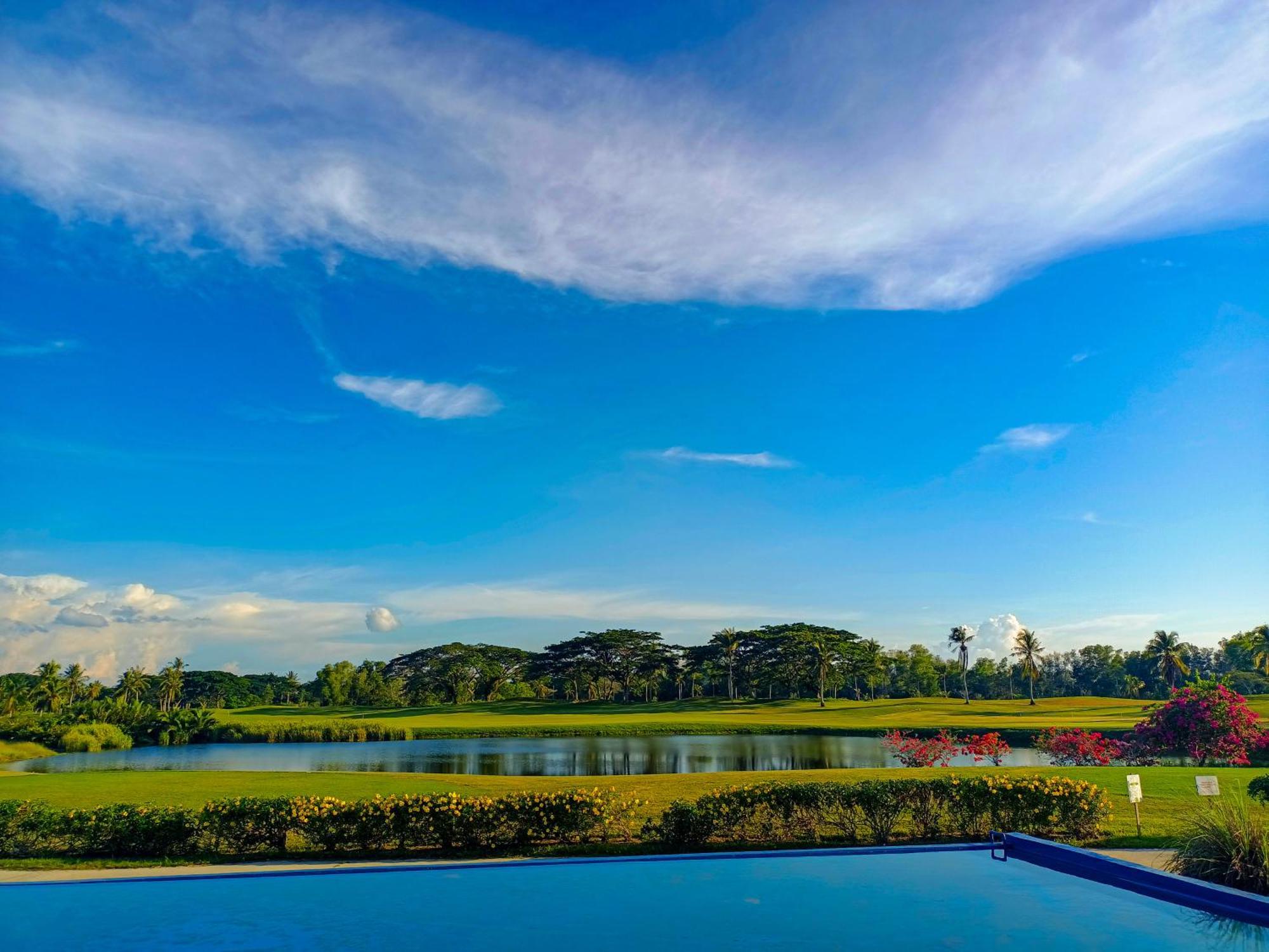 Artitaya Borneo Golf & Resort Papar エクステリア 写真