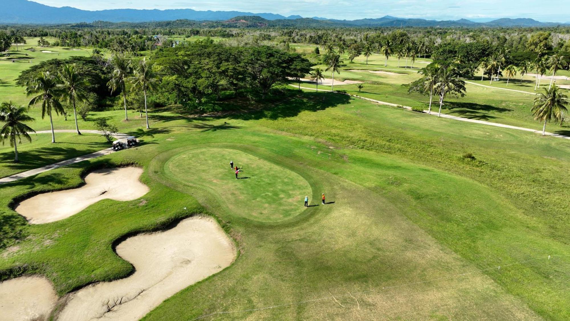 Artitaya Borneo Golf & Resort Papar エクステリア 写真