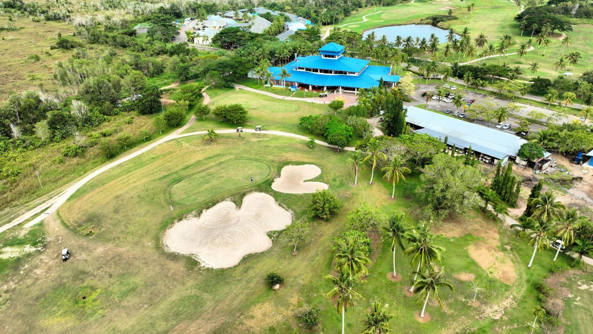 Artitaya Borneo Golf & Resort Papar エクステリア 写真