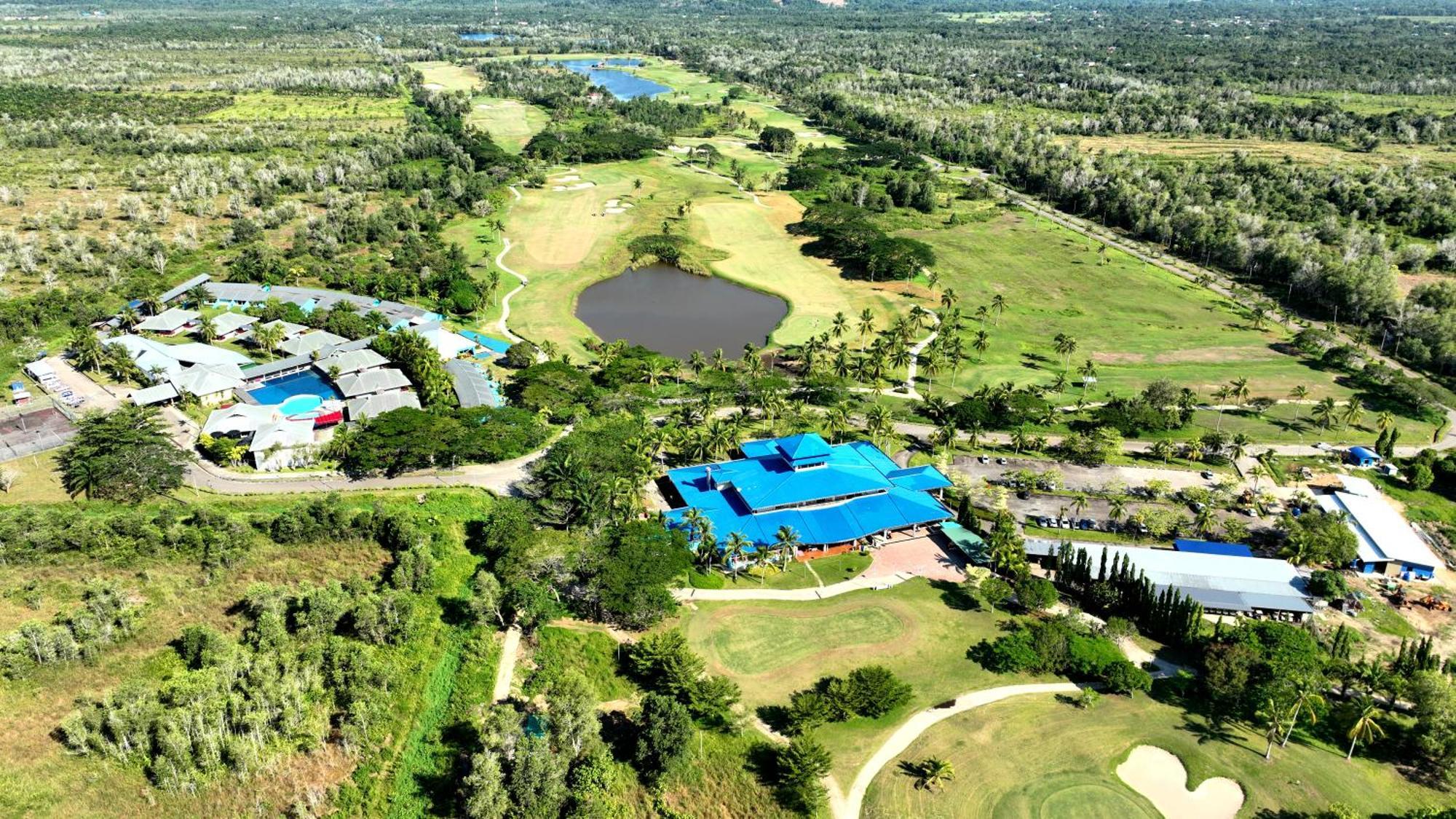 Artitaya Borneo Golf & Resort Papar エクステリア 写真